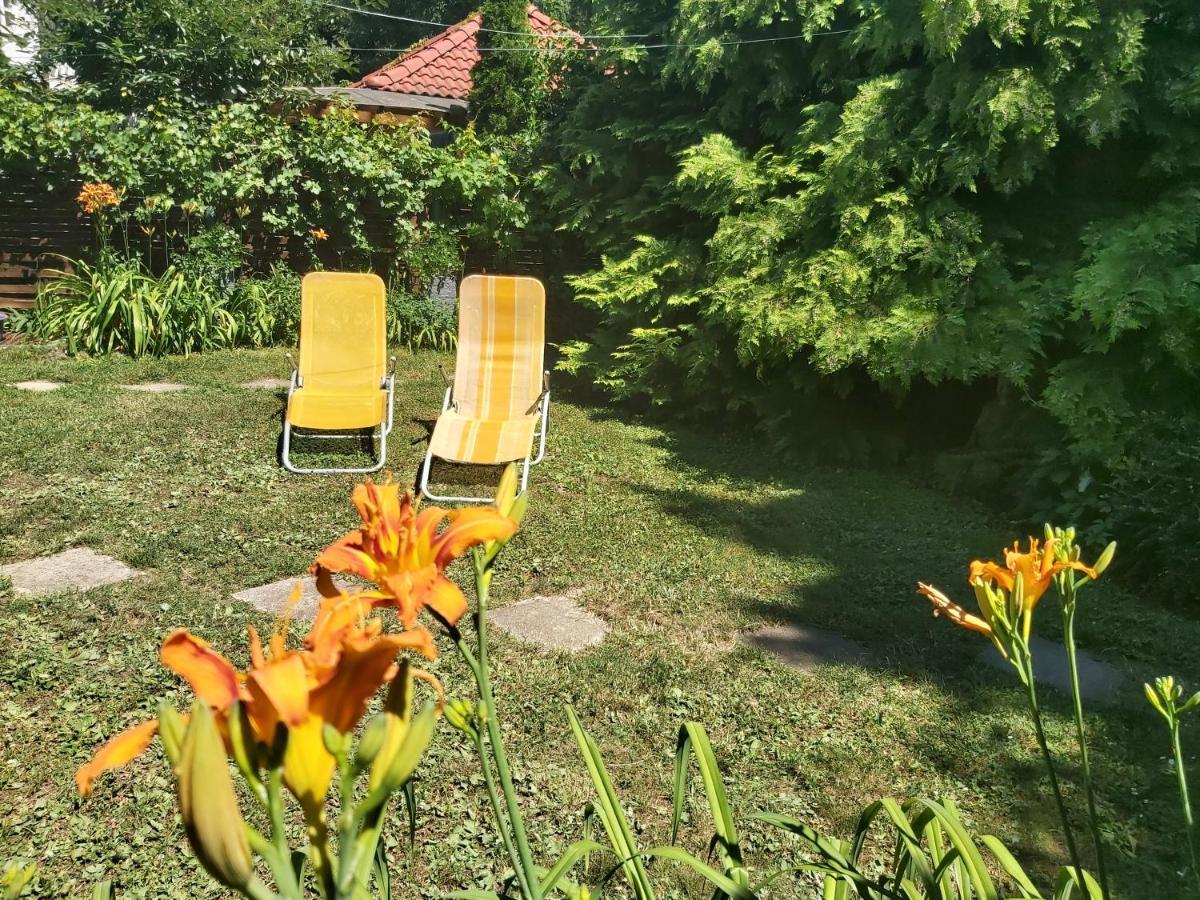 Relax BUNGALOW Terrace, 2 db TERASZOS FAHÁZ Siófok Exterior foto